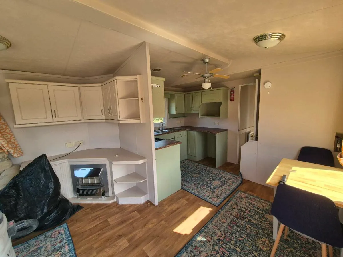 3 bed Mobile home - Image 2