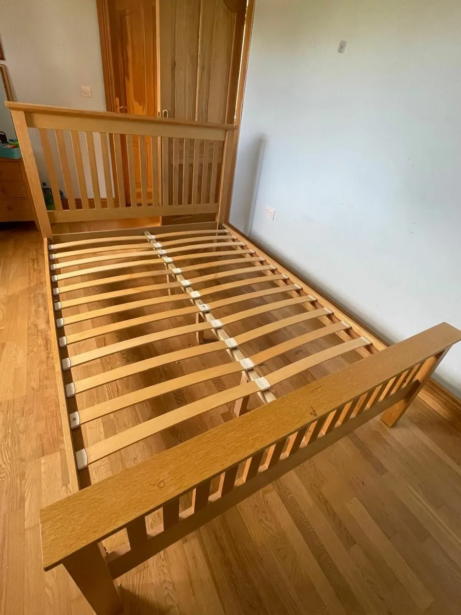 Double Bed - Image 3