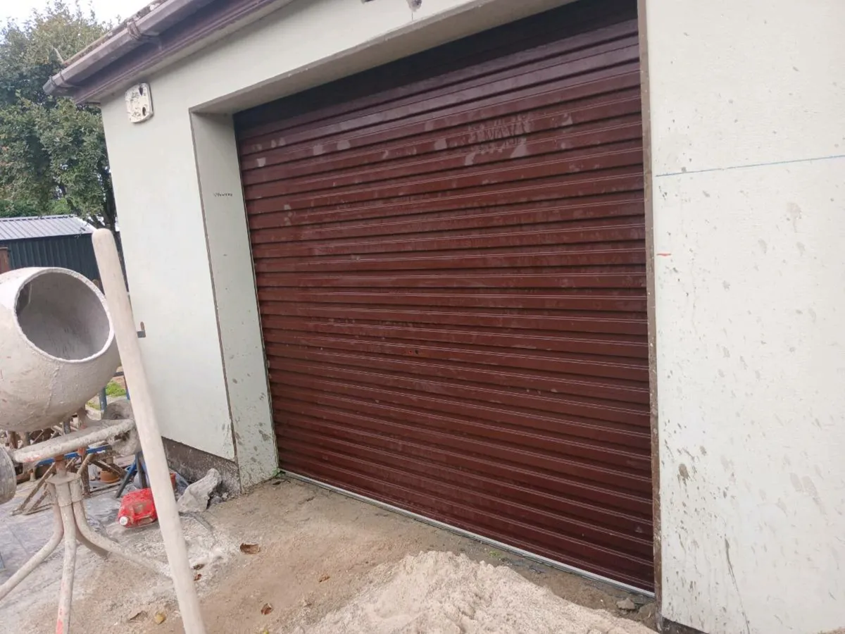 Garage roller door - Image 1