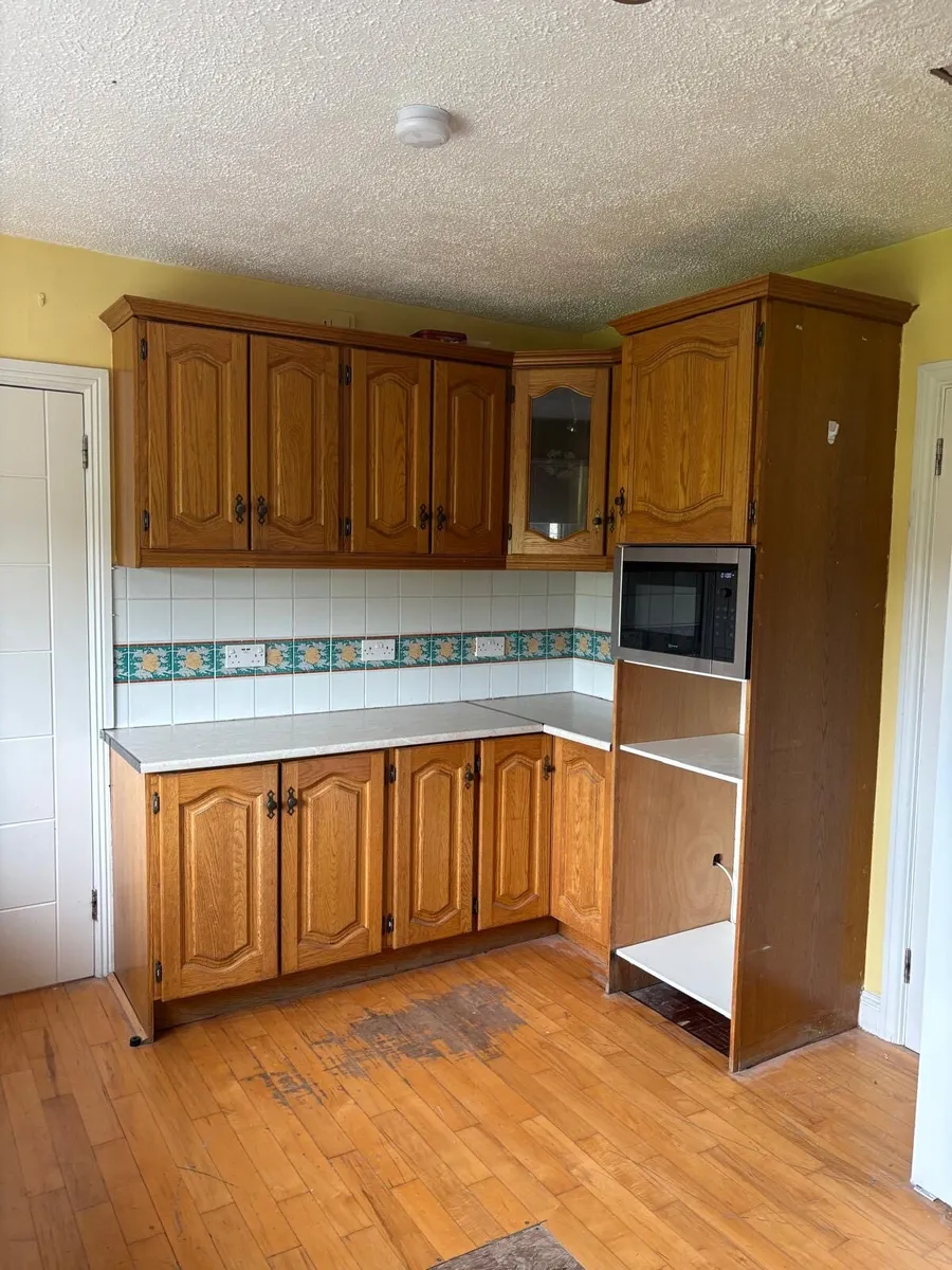 Solid Oak Kitchen - Image 2