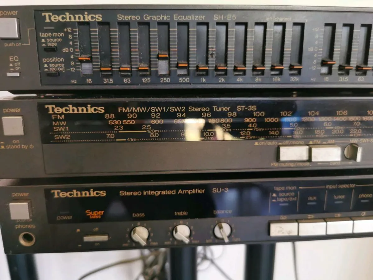 Technics Hi-Fi with Graphic Equaliser - Image 1