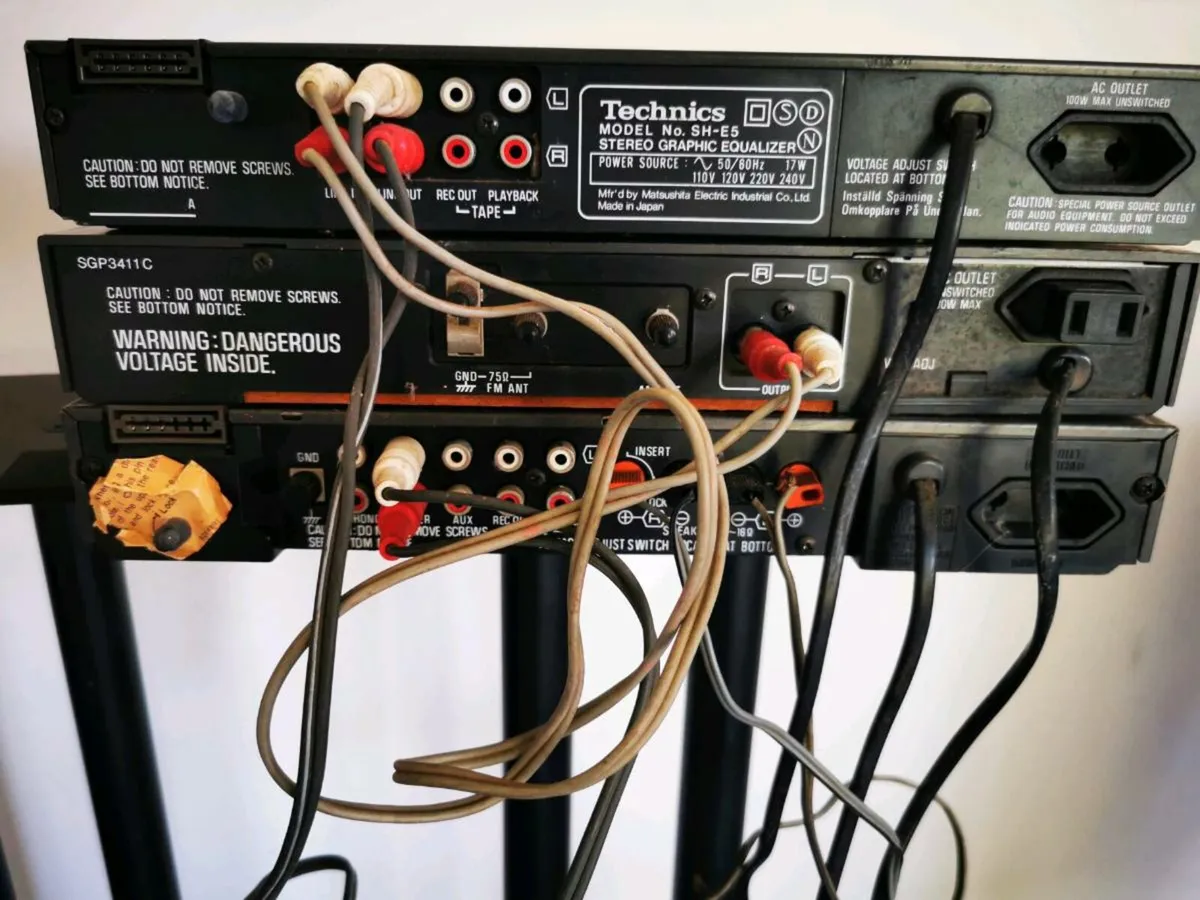 Technics Hi-Fi with Graphic Equaliser - Image 4