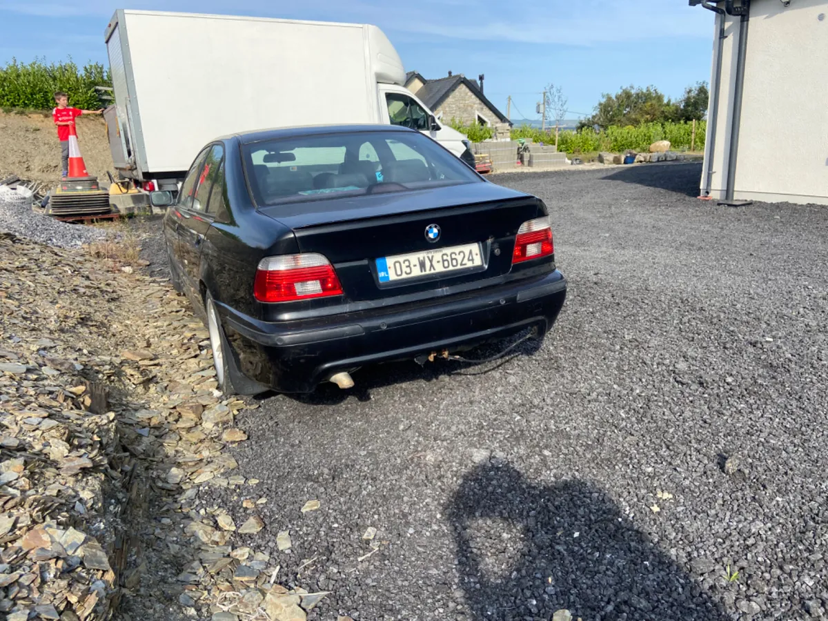 BMW 525 - Image 2