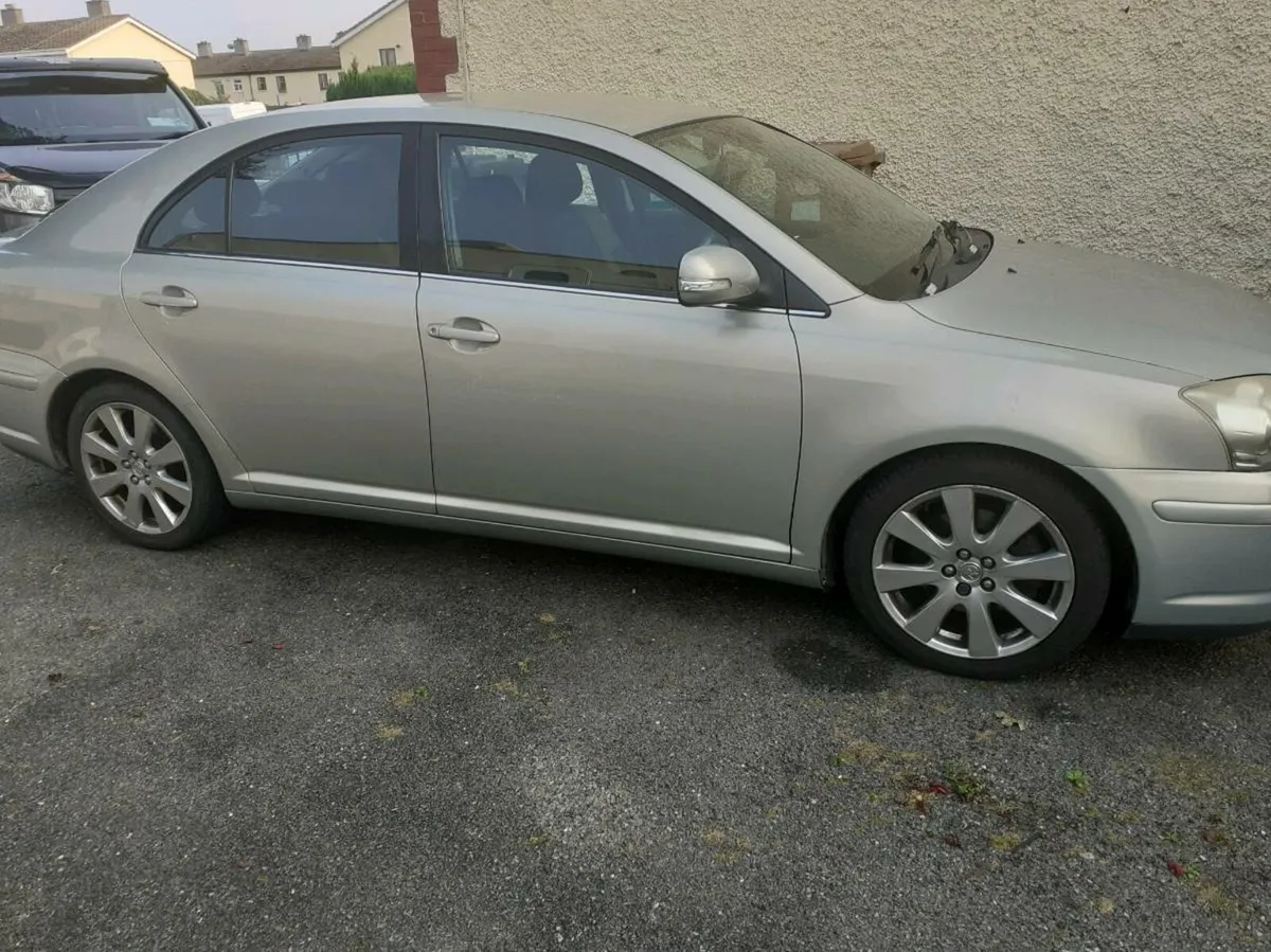 Toyota avensis 2008 - Image 3