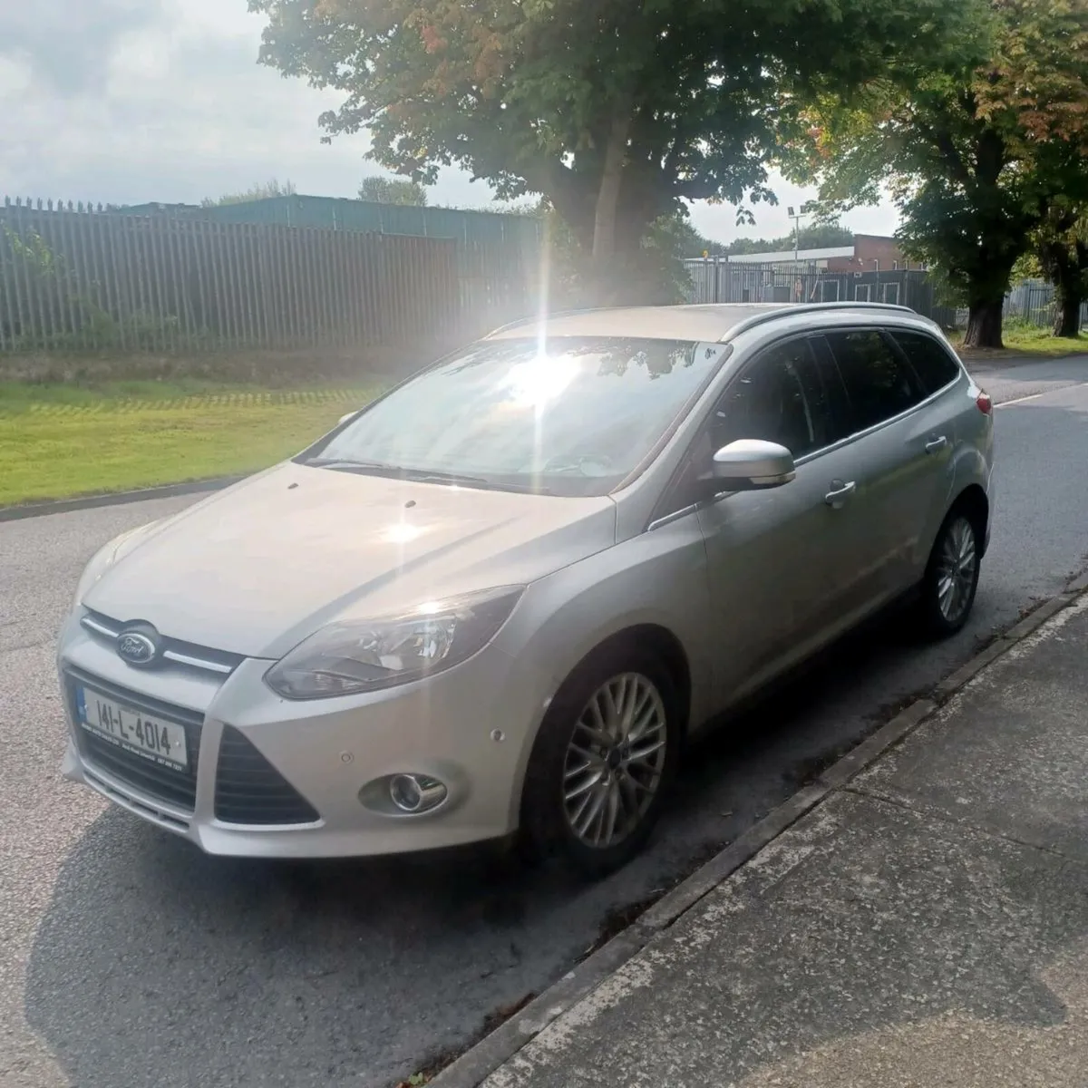 FORD FOCUS 1.6 TDCI ESTATE((TAX & TEST)) - Image 2