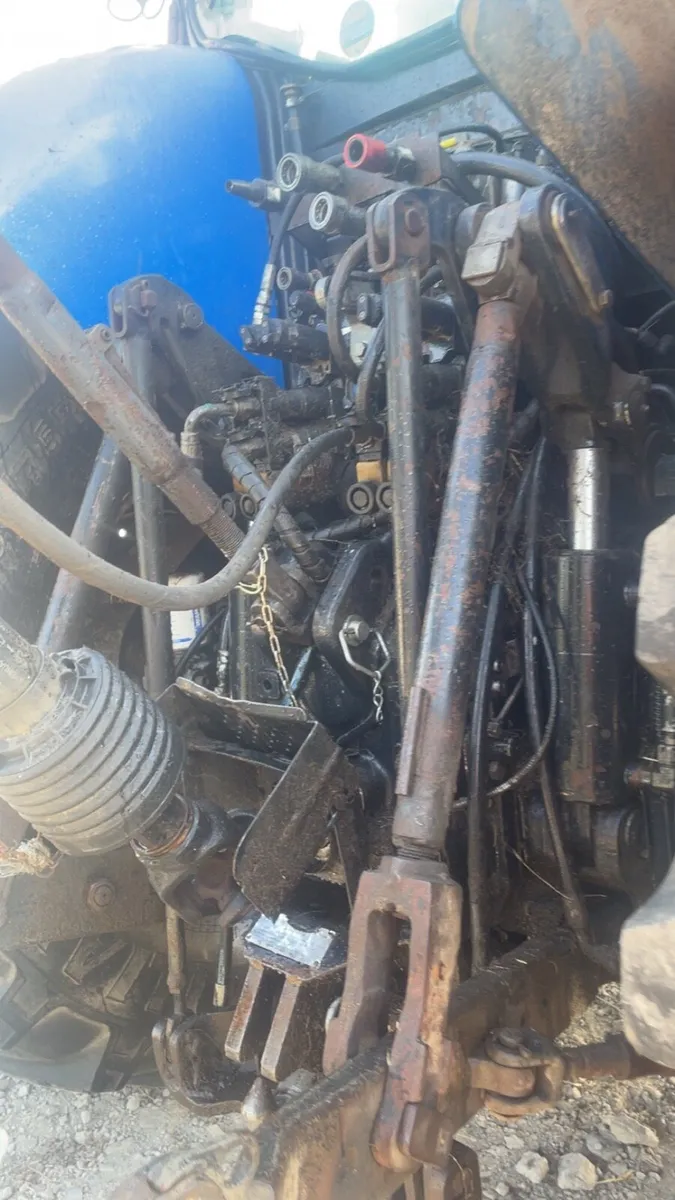 New Holland t7030 - Image 4