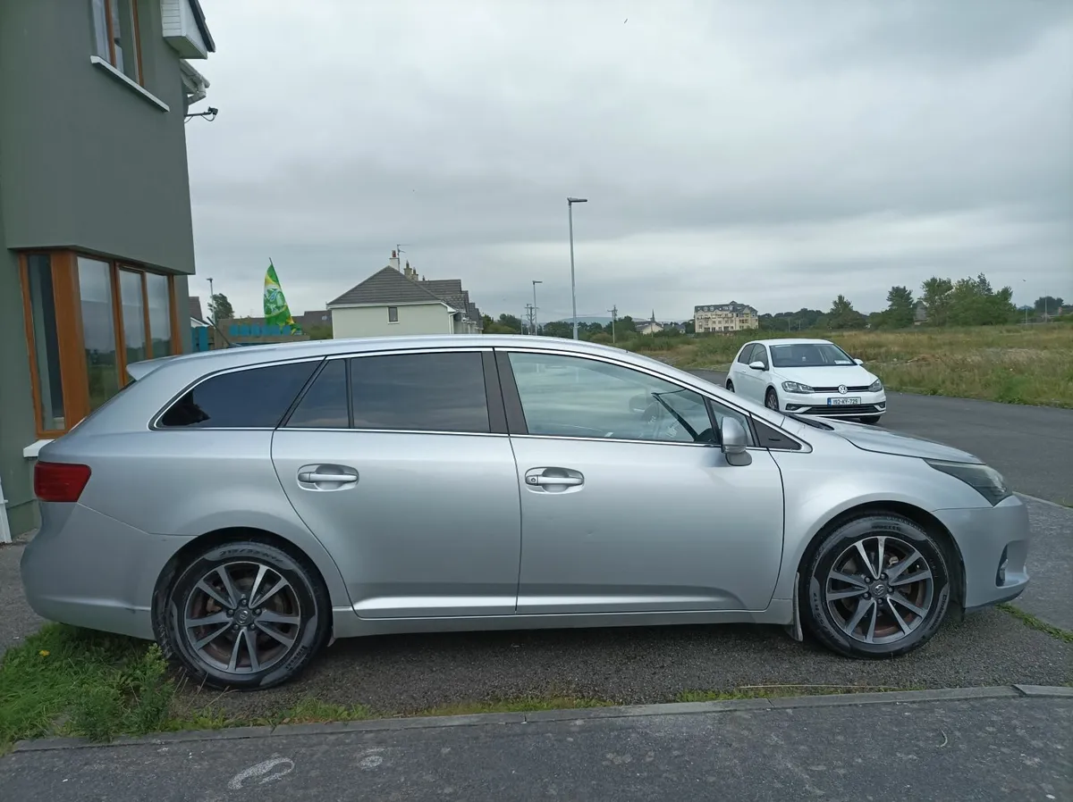 2012 Toyota Avensis Estate NCT 05/26 - Image 3
