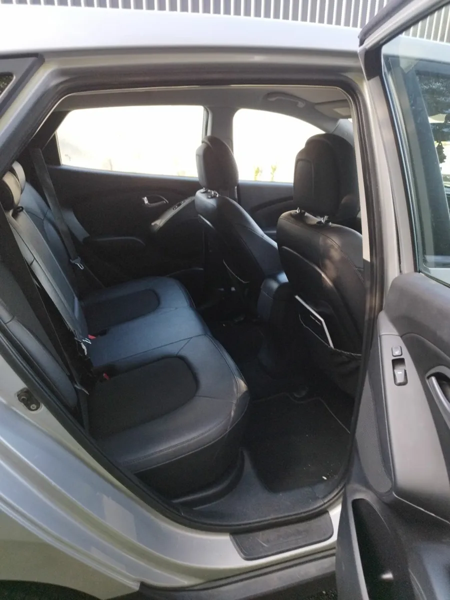 Hyundai ix35 2012 - Image 2
