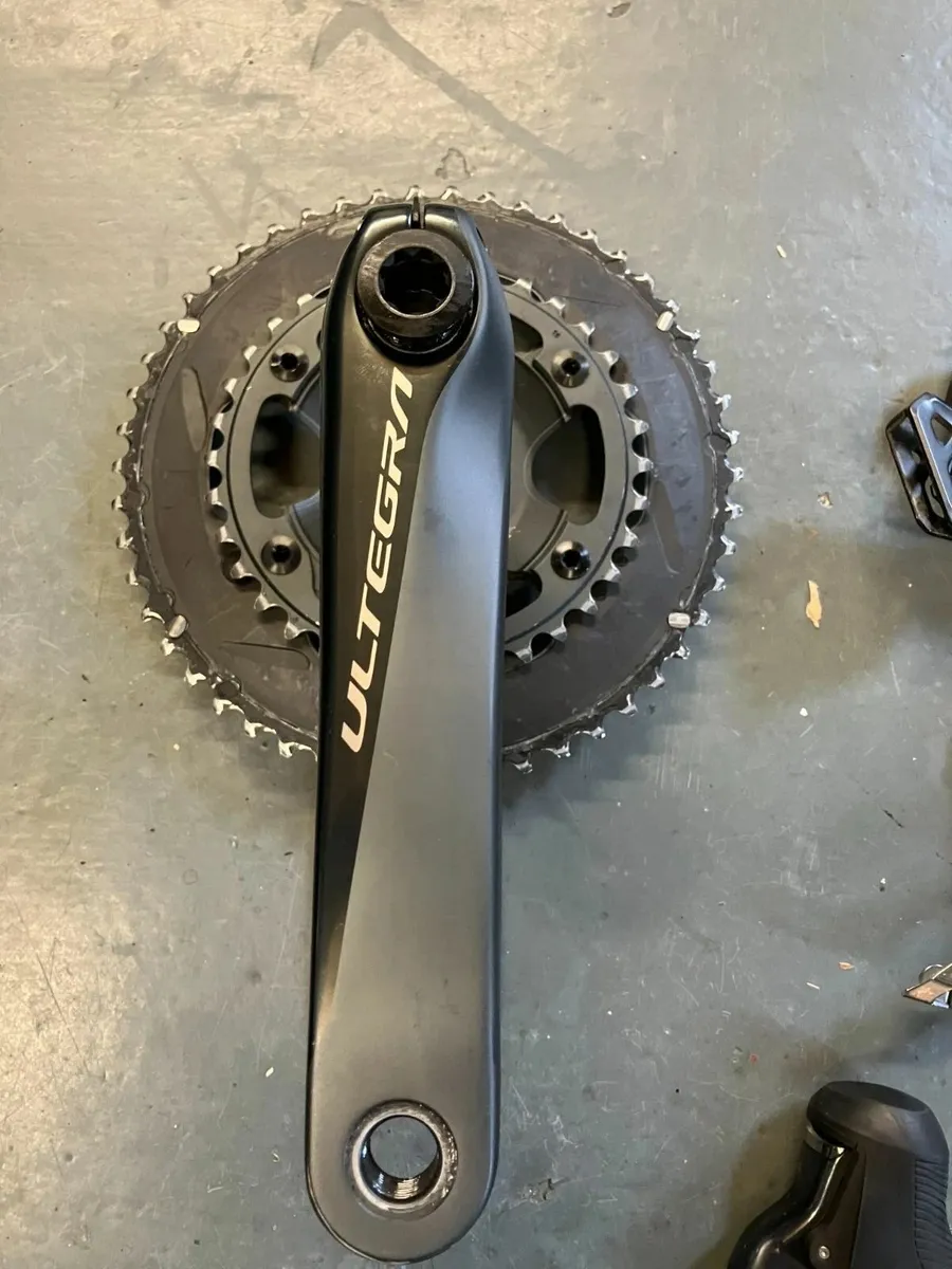 Ultegra R8070 Di2 Disc Hydraulic 2x11 Groupset - Image 4