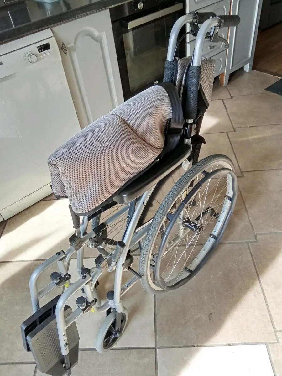 Wheelchair - Image 3