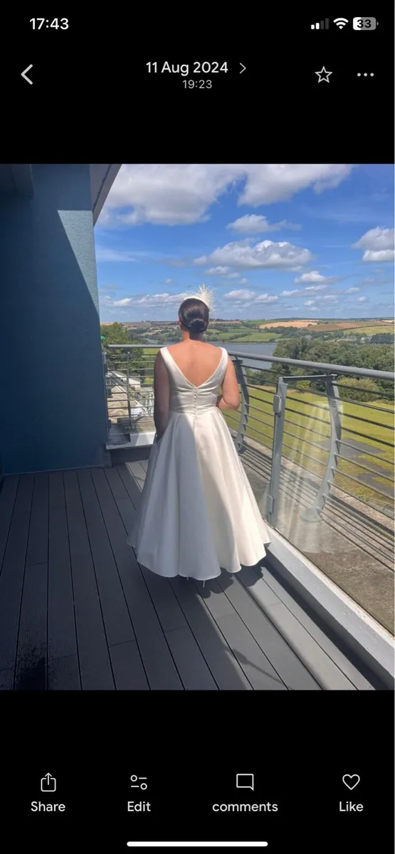 Wedding dress - Image 2