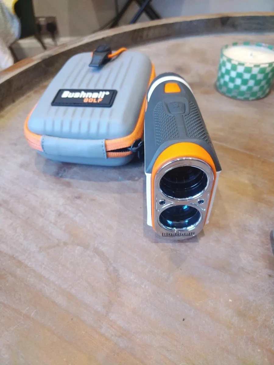 Bushnell Tour V6 Shift Golf Rangefinder - Image 2