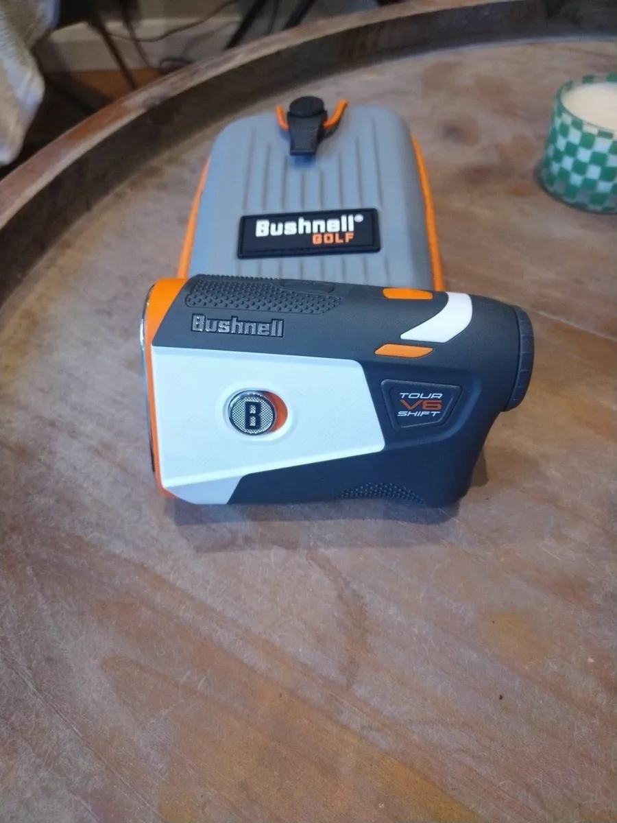 Bushnell Tour V6 Shift Golf Rangefinder - Image 3