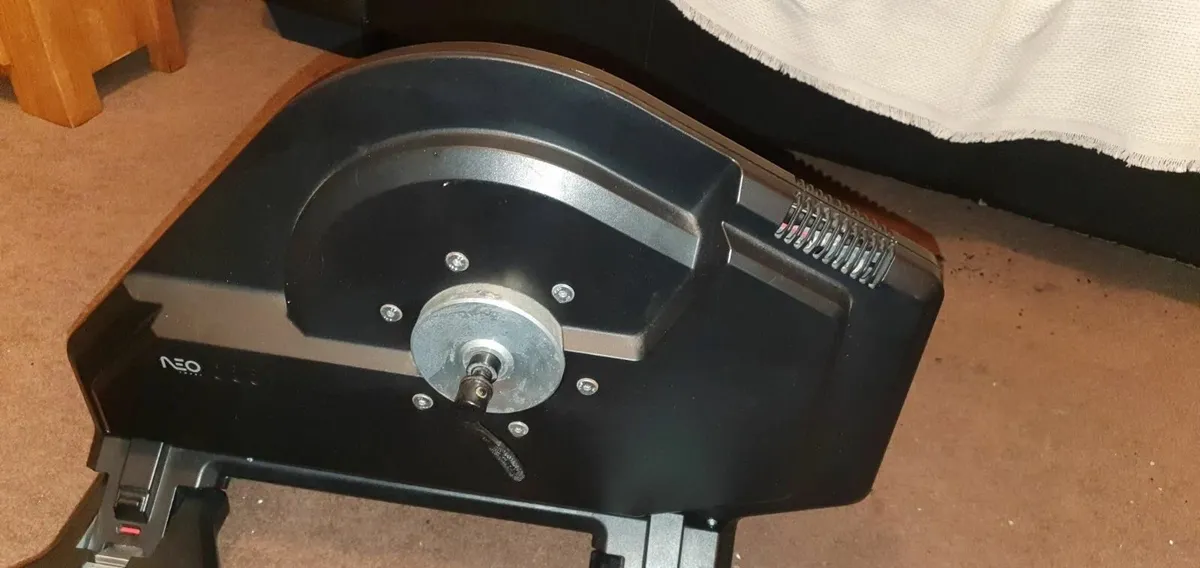 Tacx Neo Smart Turbo Trainer - Image 2
