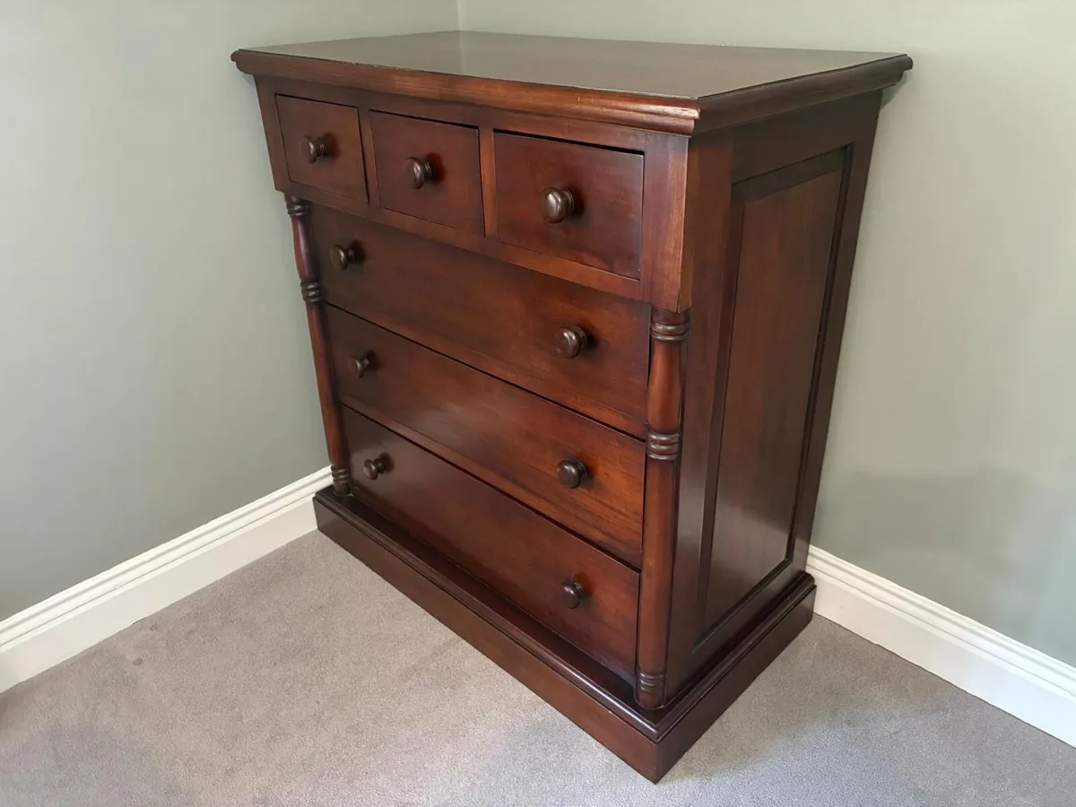 Chest of drawers and matching lockers - Image 3