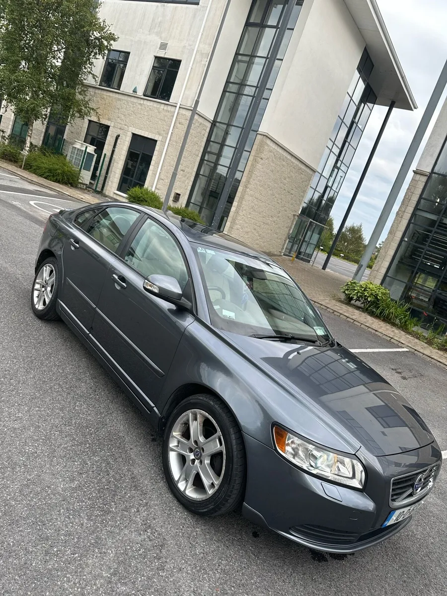 2010 Volvo S40 Lux FRESH NCT 09/26 with FSH - Image 3
