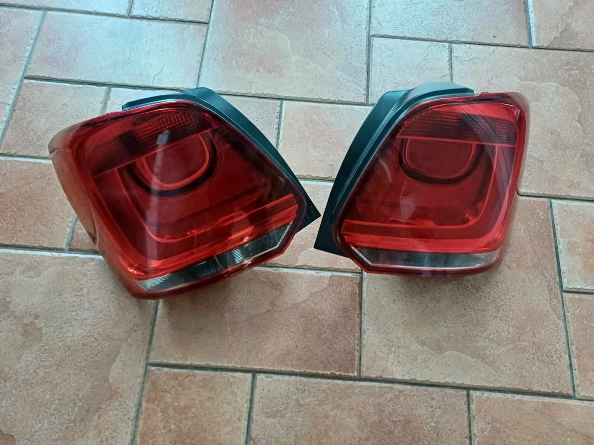 2010 polo rear lights - Image 1