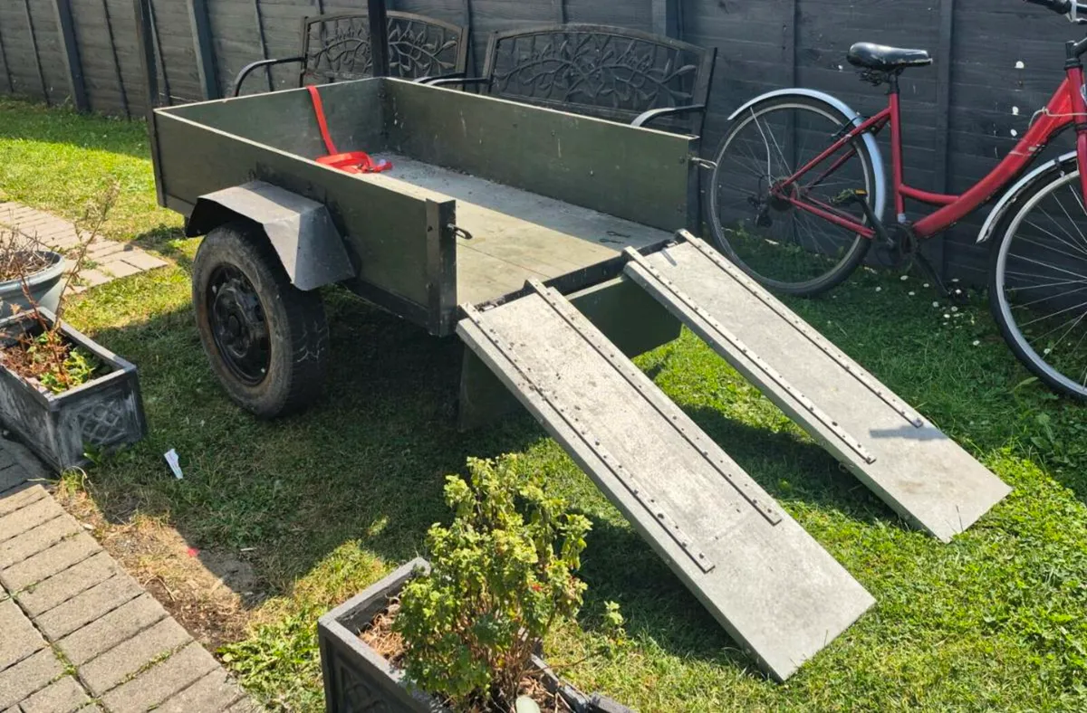 4 x 3 Trailer what drive on ramps in very good con - Image 1