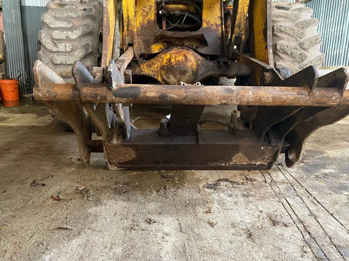 Farm loader Clarke 45b - Image 3