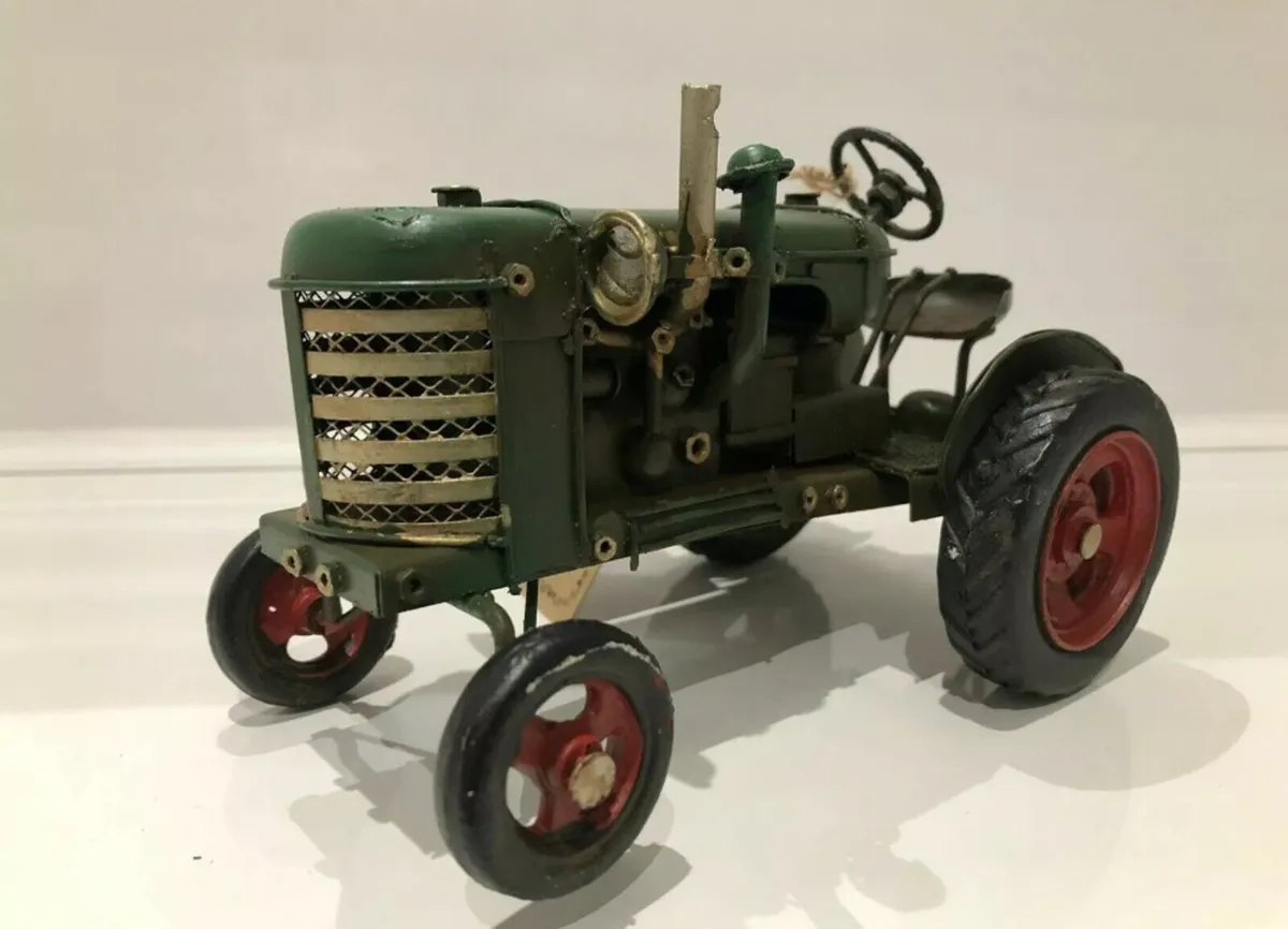 Tin Model Vintage Massey Ferguson Style Tractor - Image 2