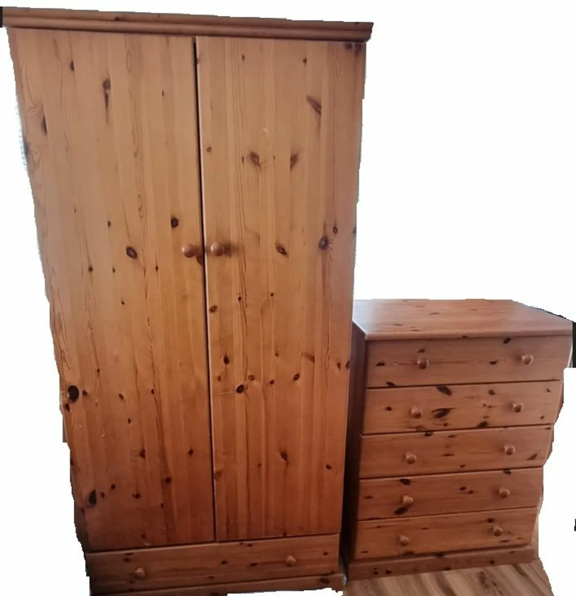 Matching Wardrobe and chest of drawers