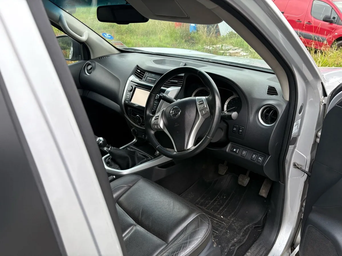 Nissan Navara - Image 3
