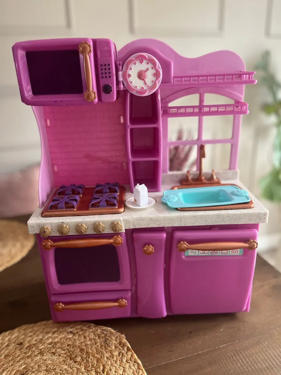 Toys - Image 3