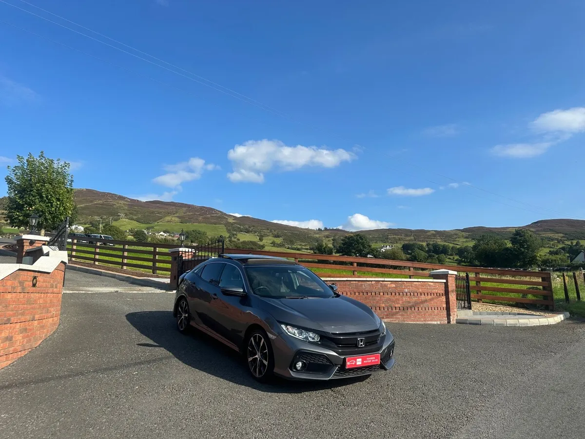 2018 Honda Civic damage repairable - Image 1
