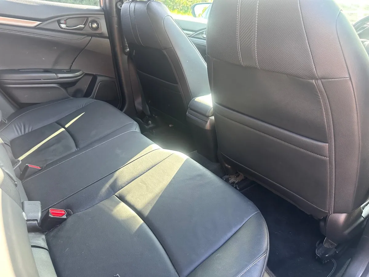 2018 Honda Civic damage repairable - Image 3