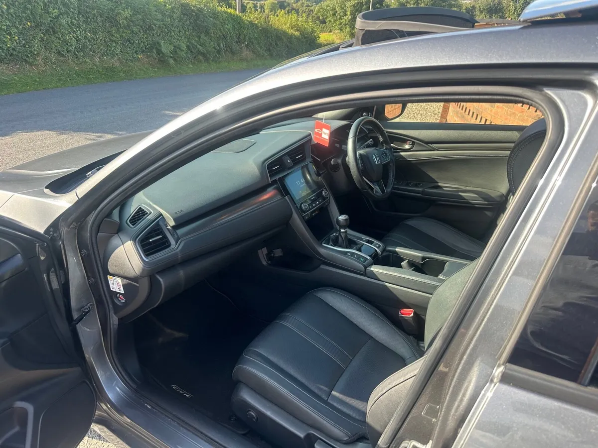 2018 Honda Civic damage repairable - Image 4