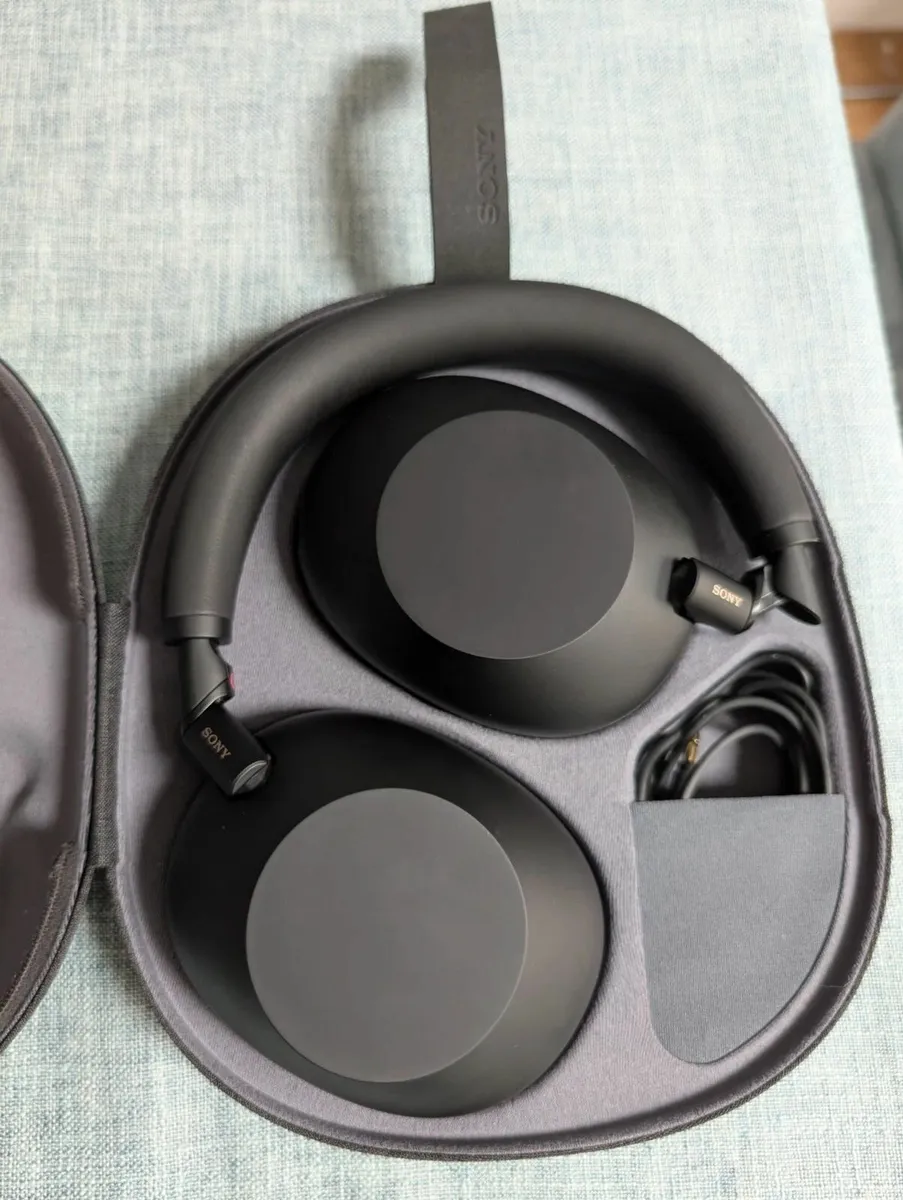 Sony WH-1000XM6 headphones - Image 1