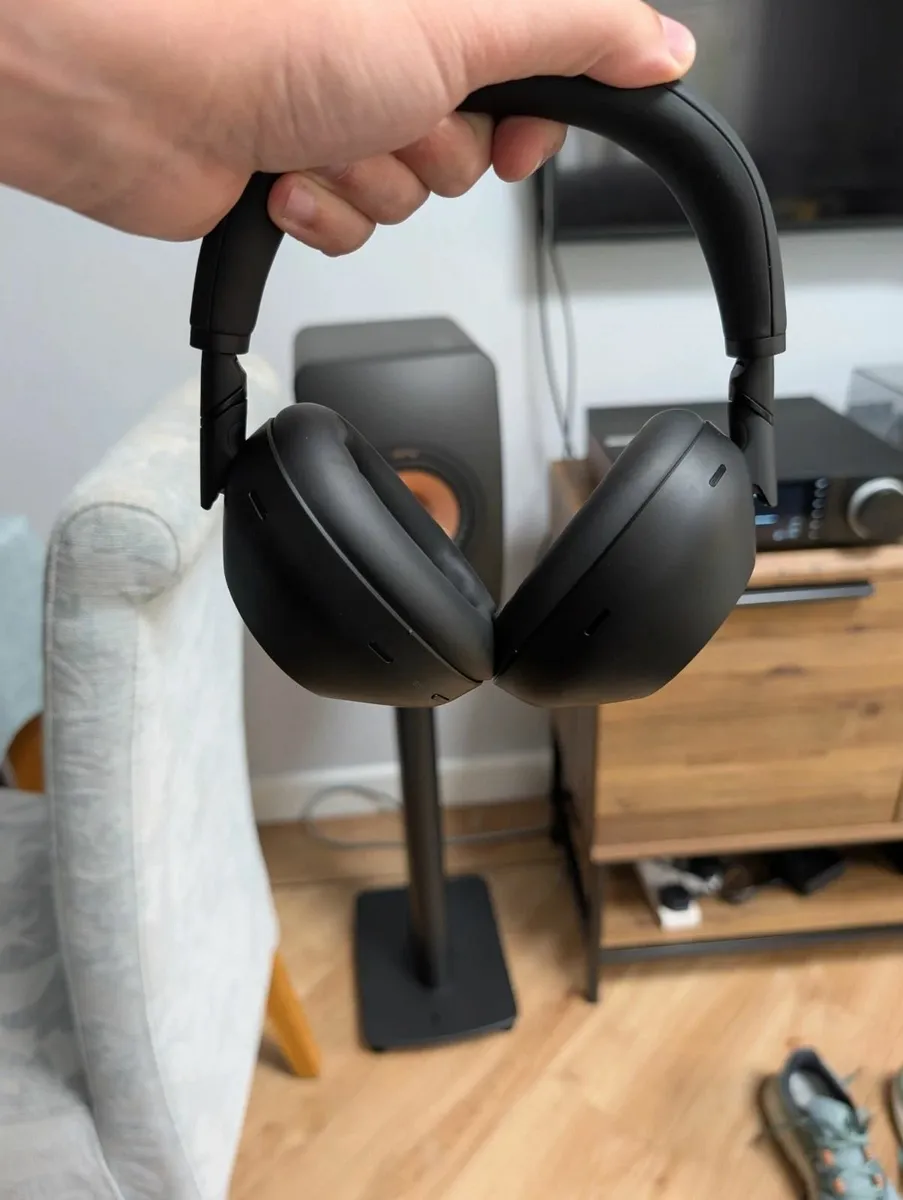 Sony WH-1000XM6 headphones - Image 4
