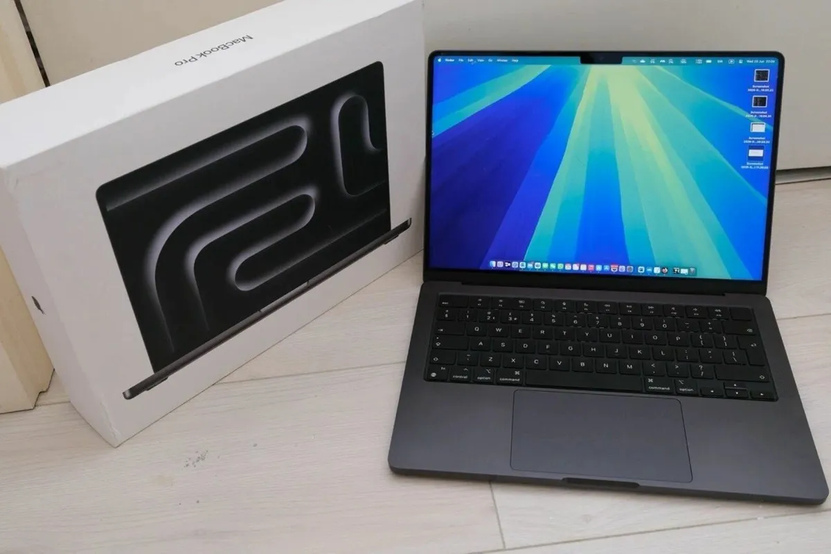 Apple MacBook Pro 14" M3 Pro, 18GB - Image 2