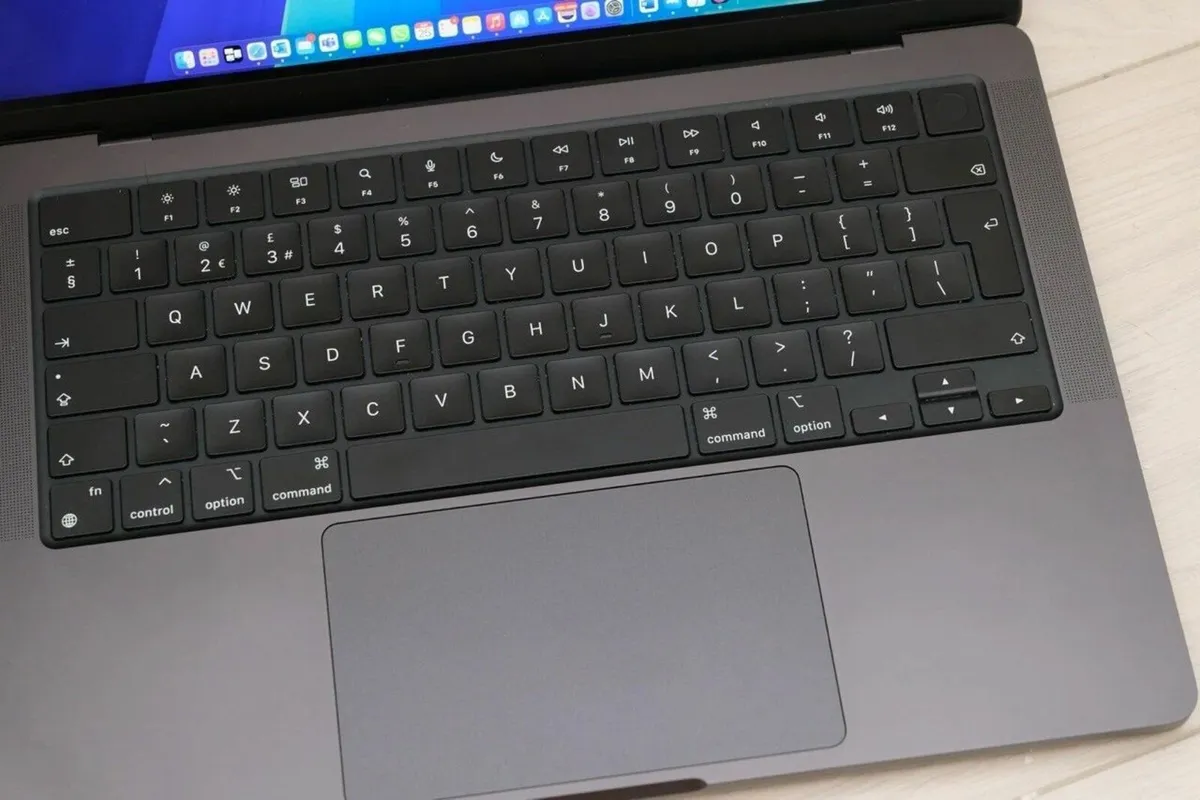 Apple MacBook Pro 14" M3 Pro, 18GB - Image 4