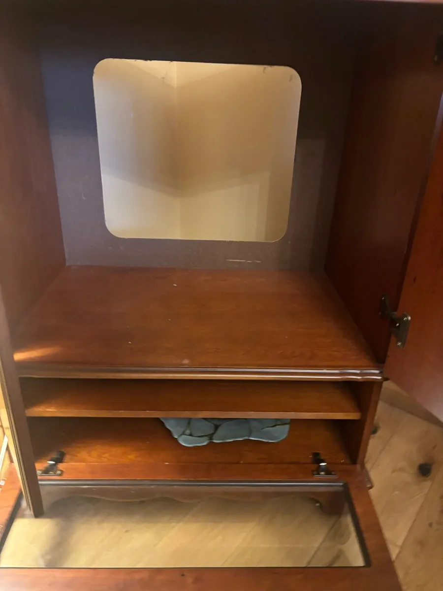 Tv cabinet - Image 2
