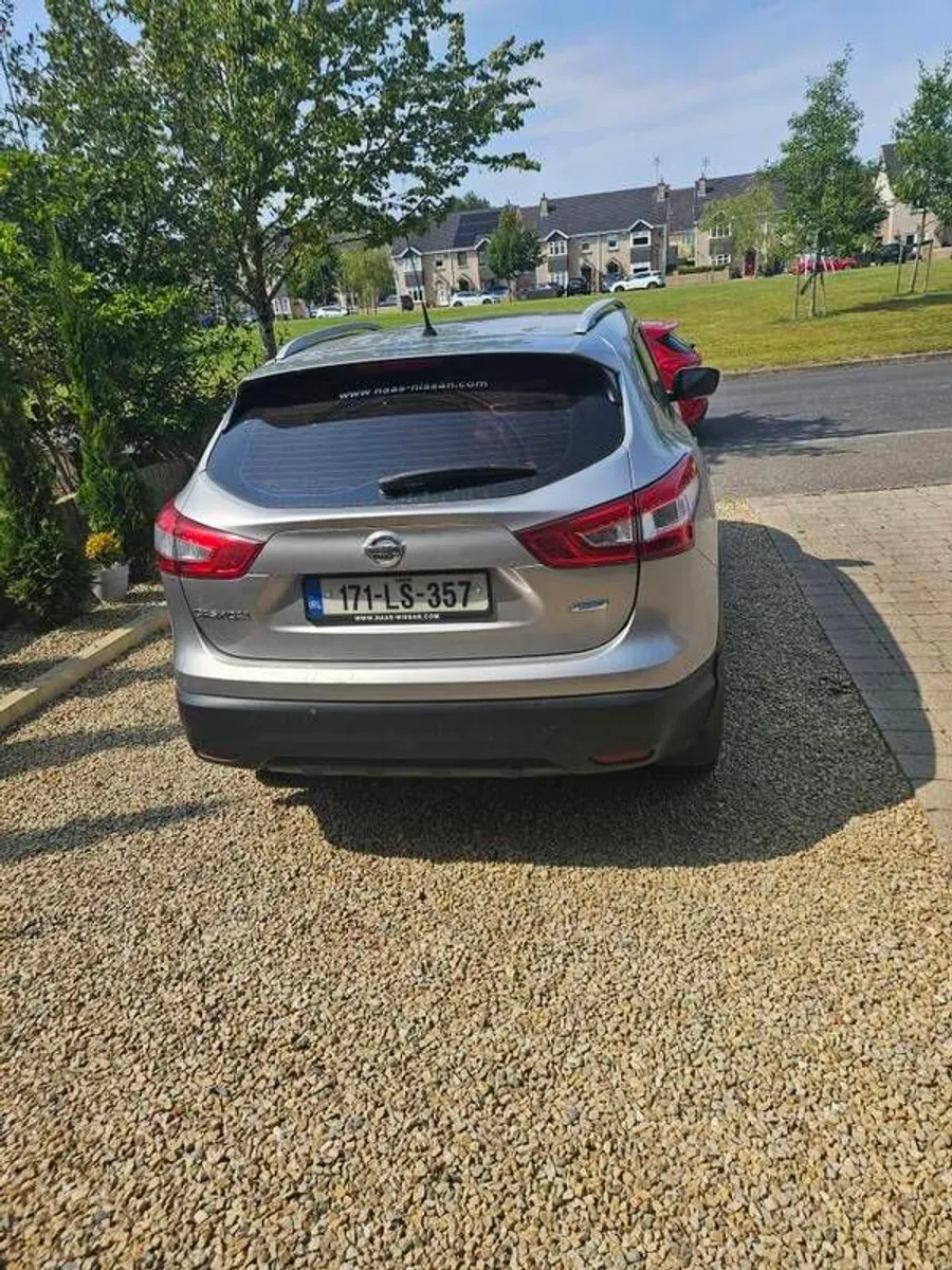 2017 Nissan Qashqai - Image 2