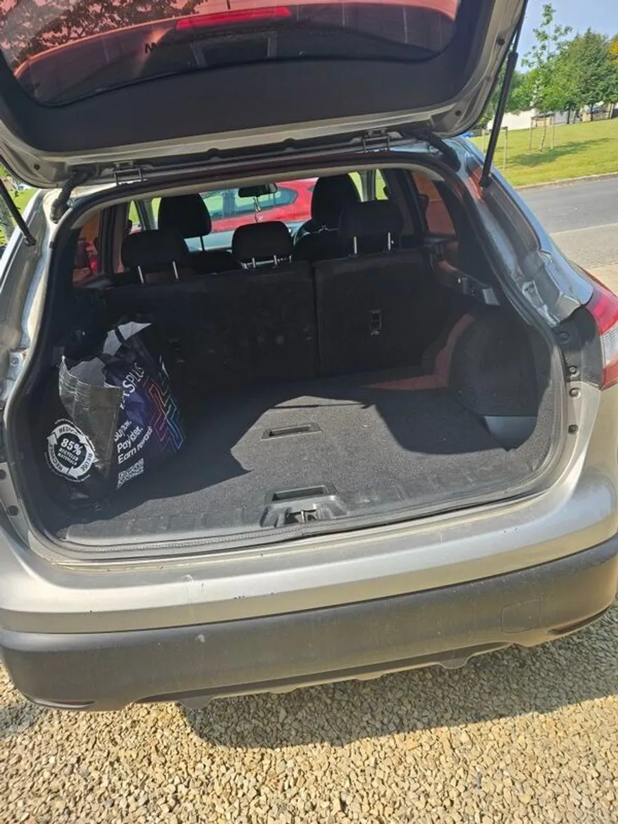 2017 Nissan Qashqai - Image 3