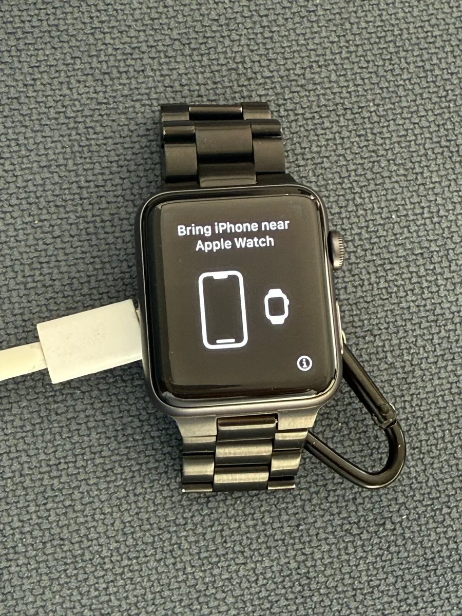 Apple Watch series 3 - Image 2