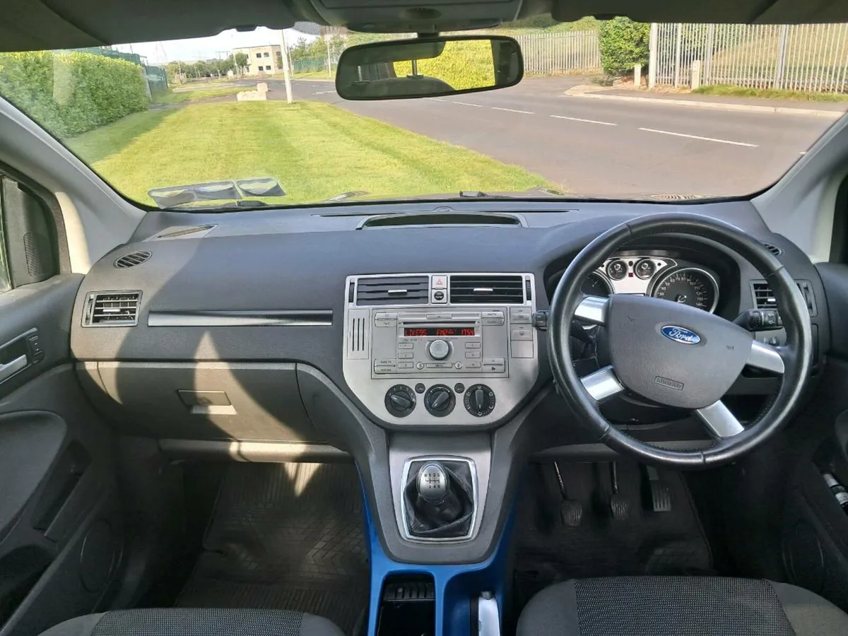 FORD KUGA - Image 4