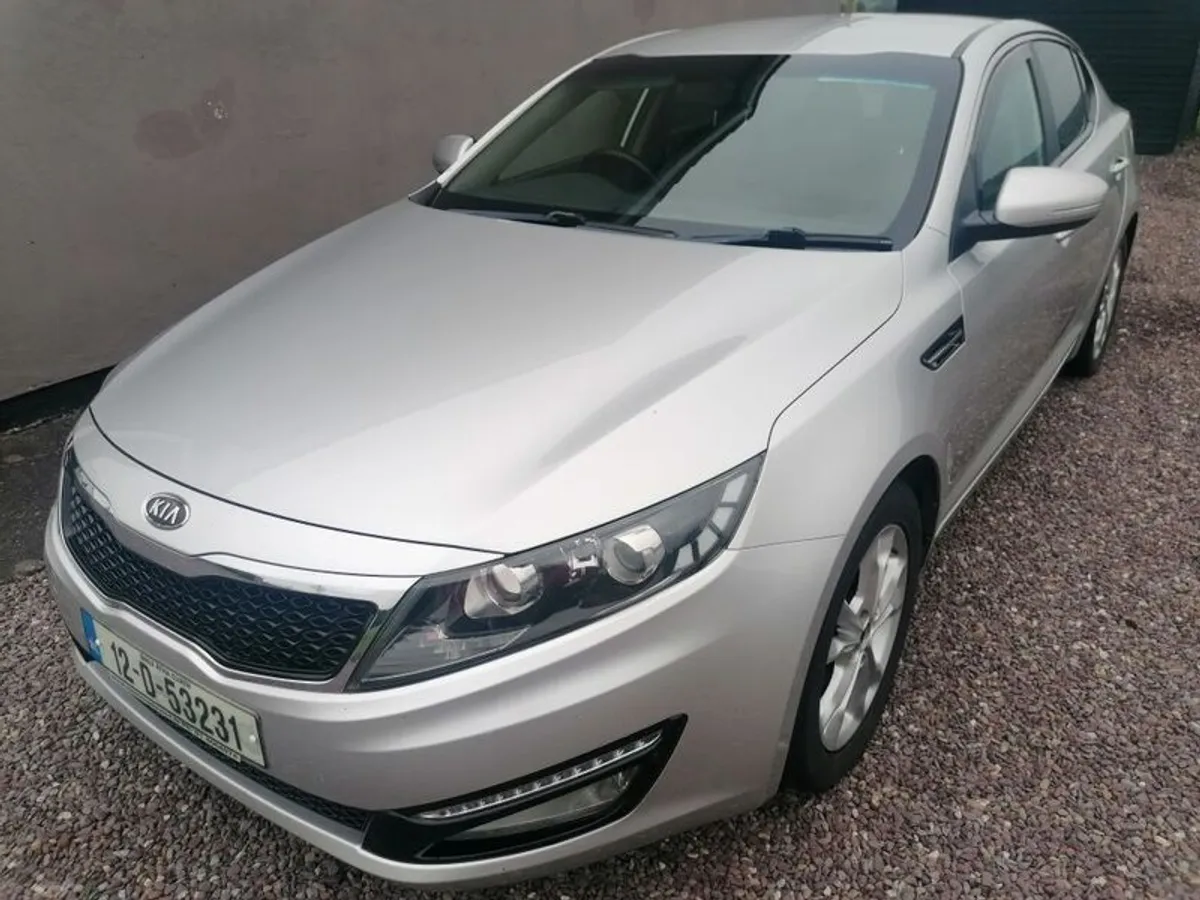 2012 Kia Optima Premium - Image 3