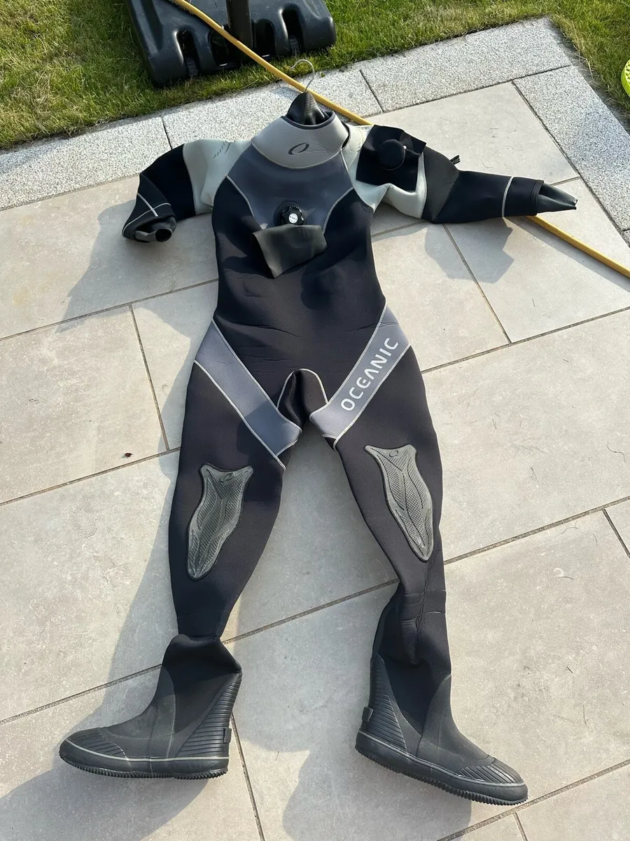 Diving oceanic drysuit - Image 1