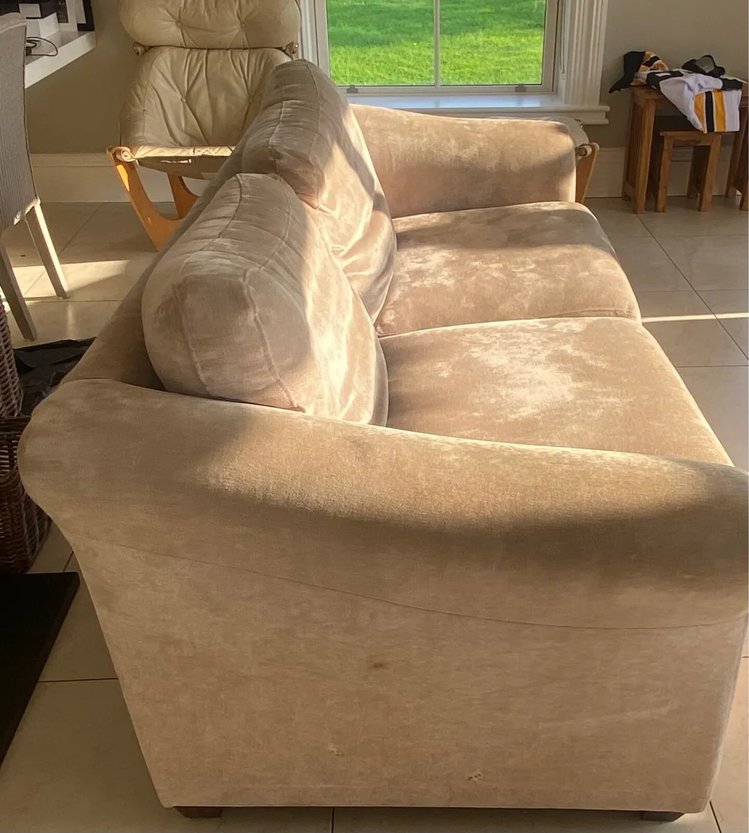 Couch - Image 1
