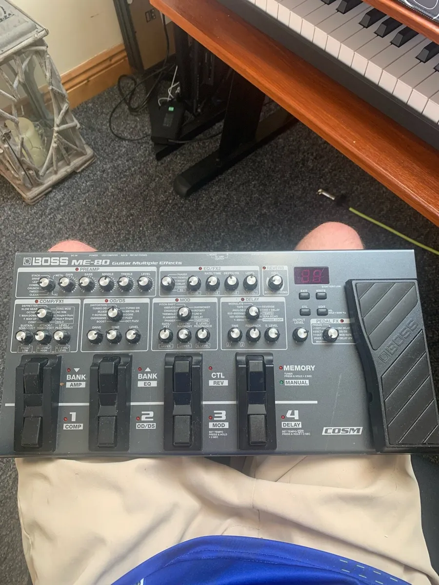Boss me-80 multi effects peddle/looper - Image 1