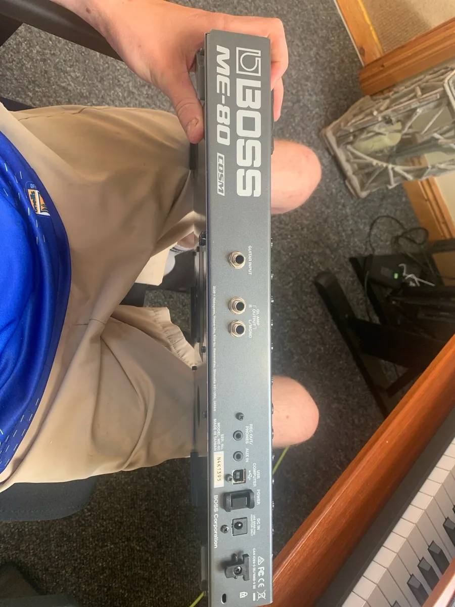 Boss me-80 multi effects peddle/looper - Image 2