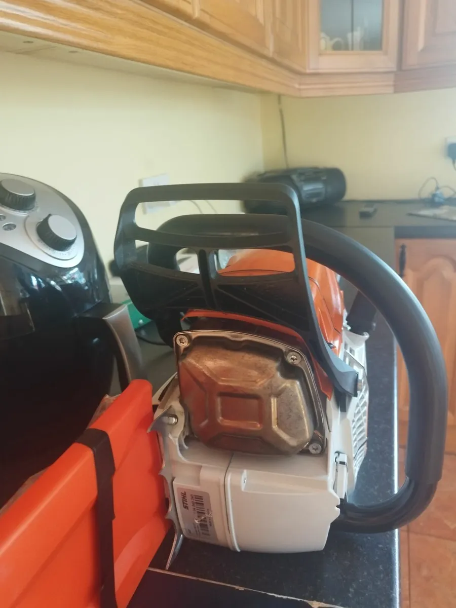 Chainsaw - Image 1