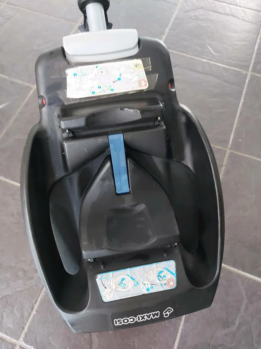 Car seat base - Image 2