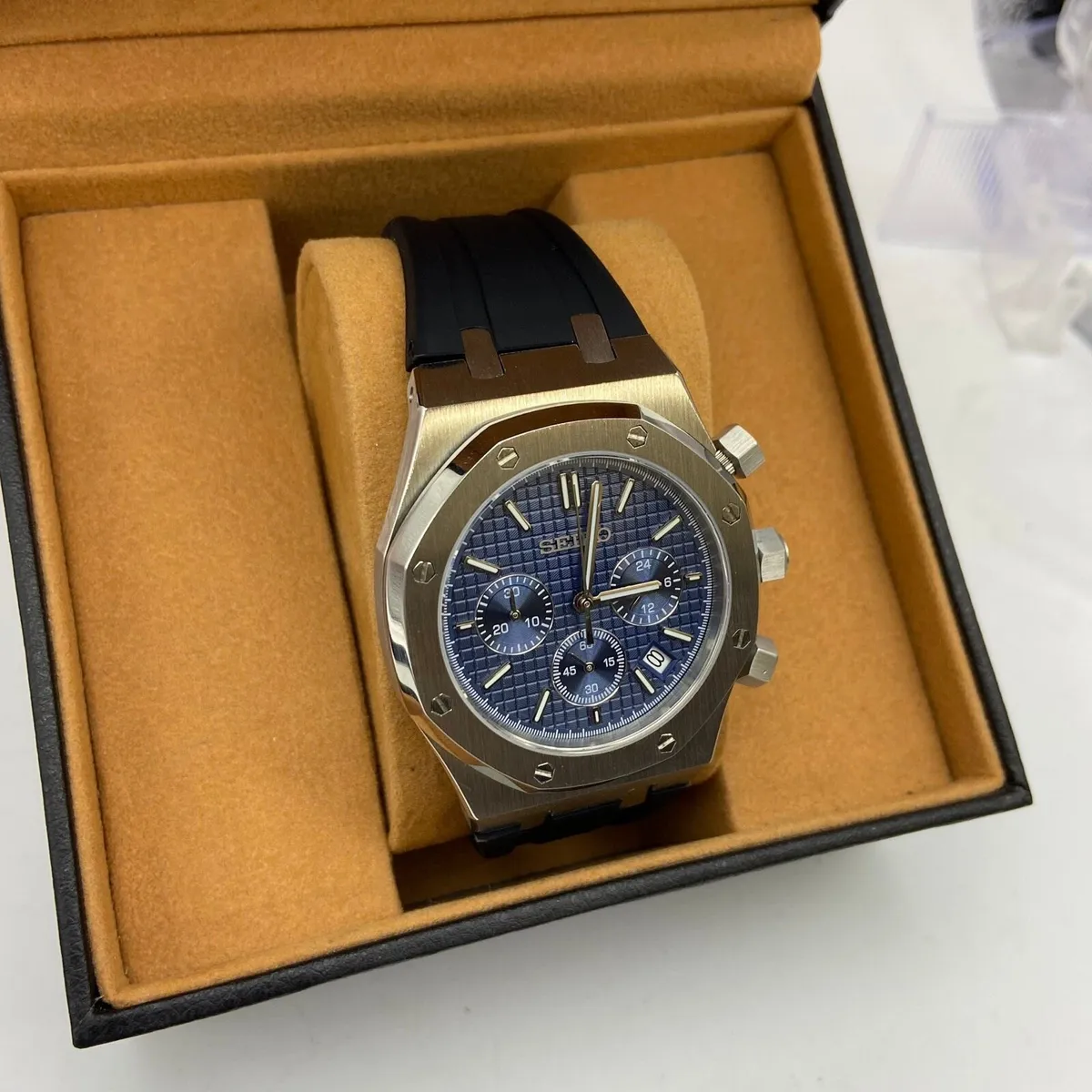 Custom Seiko Mod 42mm Blue AP Quartz - Image 3