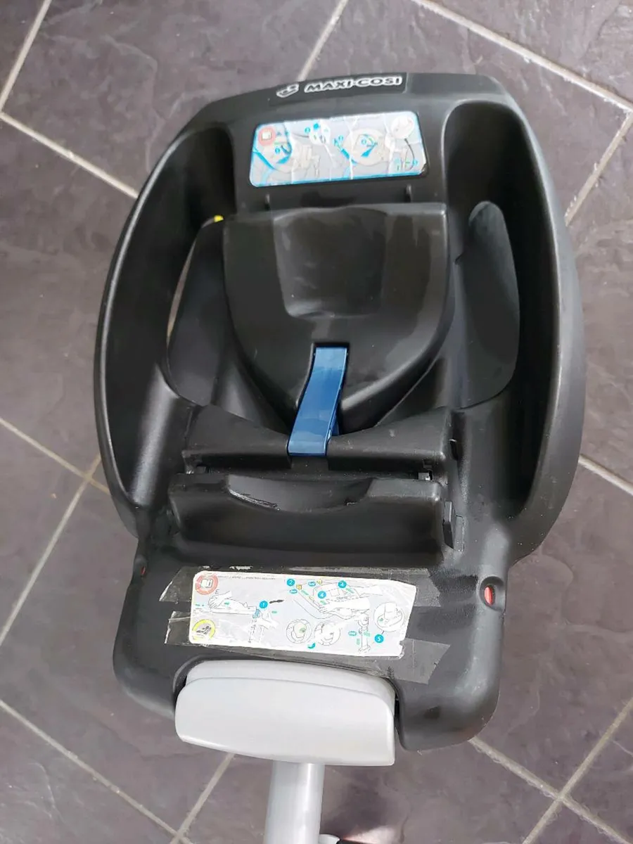 Car seat base - Image 3
