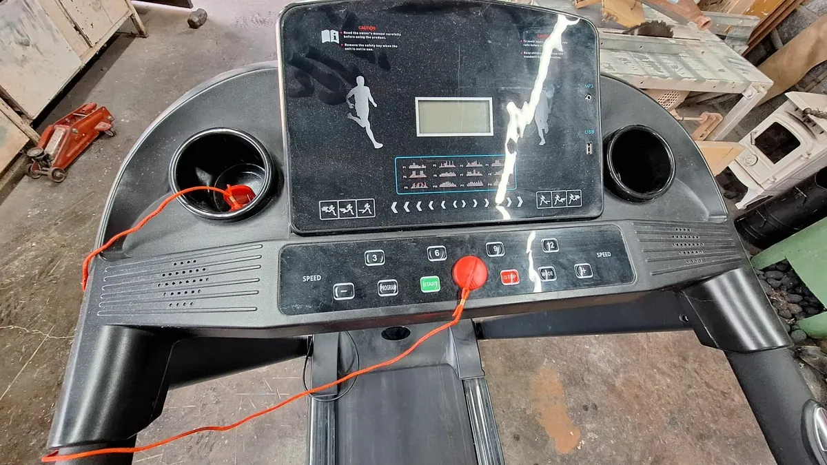 Treadmill - Image 1