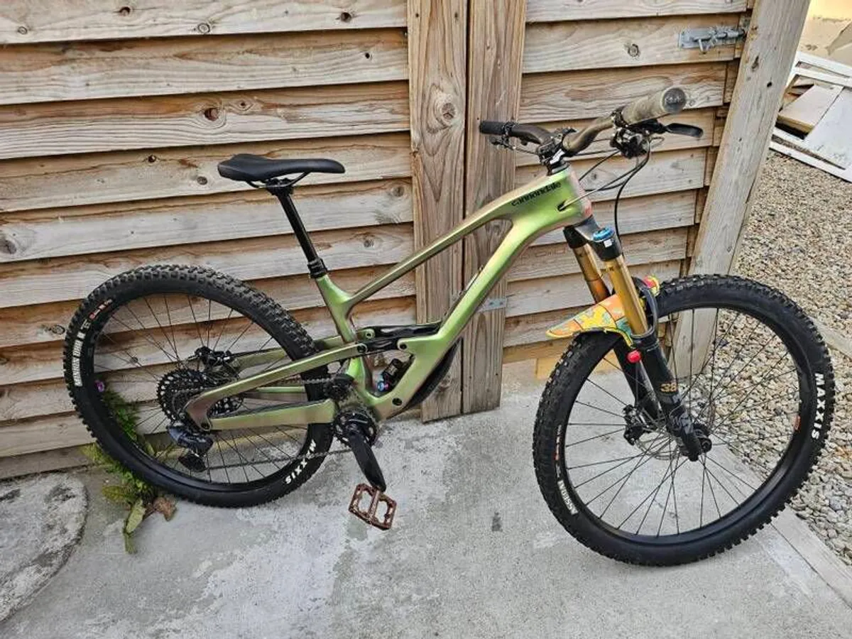 Cannondale jekyll 2023 as new,used 3 times - Image 1
